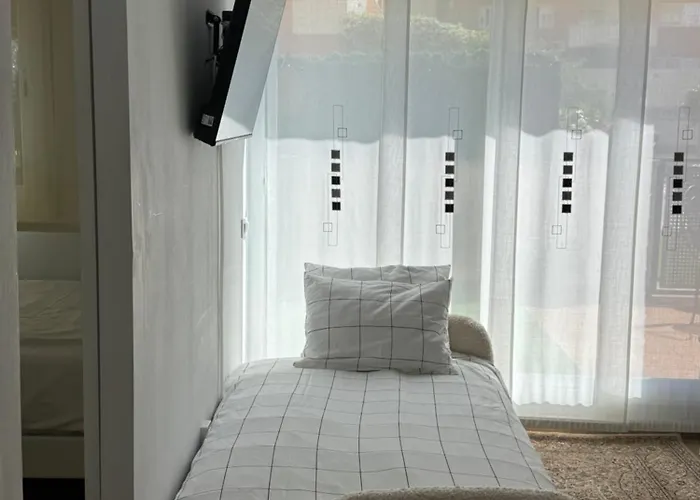 Appartamento Luxury Svetlanka House Fenals